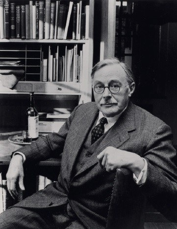 Gordon Russell : Good Design & Better Living
